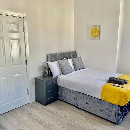Cheerful 1 Bed Apartment Cardiff City Centre - Penarth Rd Room photo