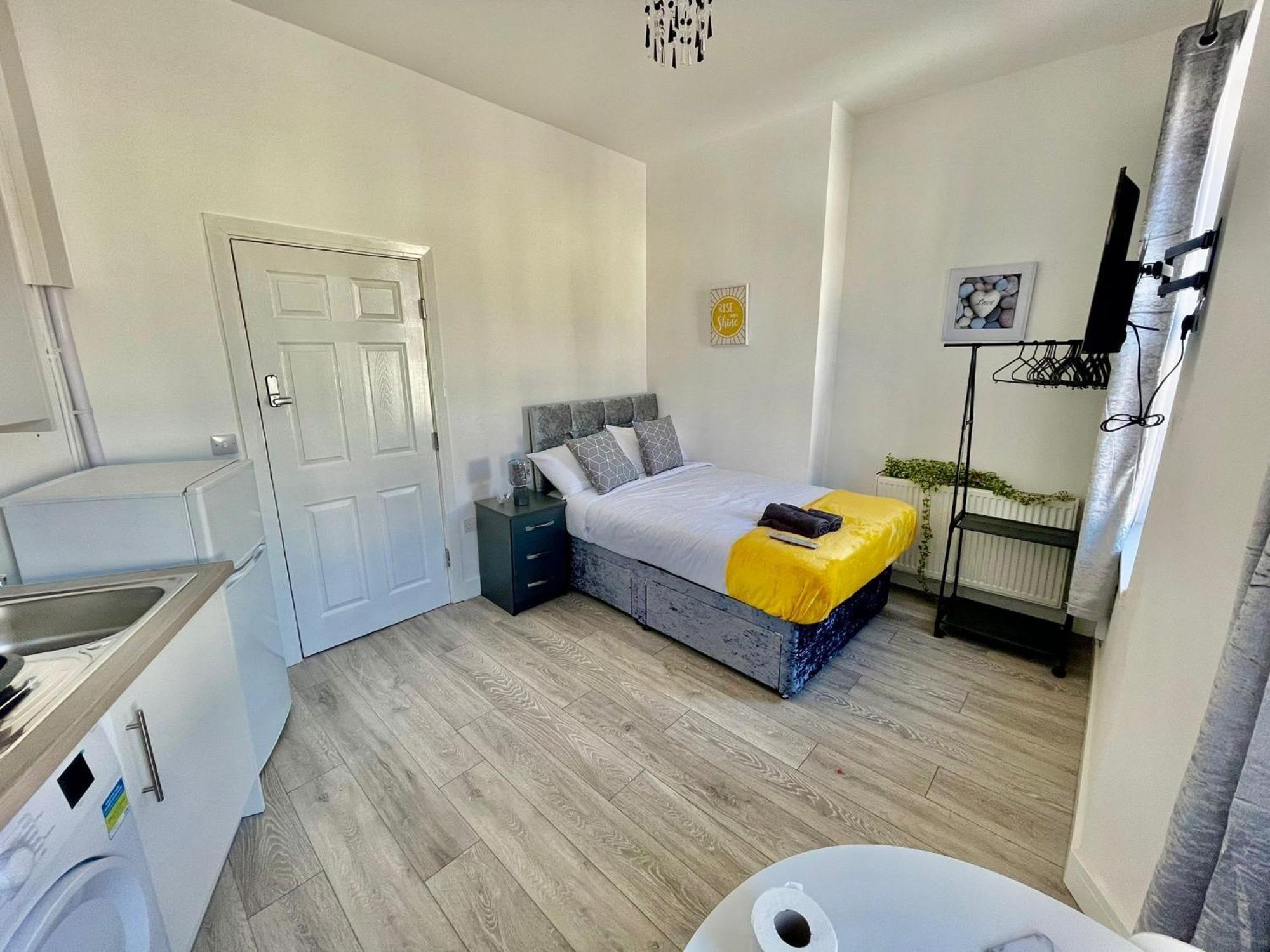 Cheerful 1 Bed Apartment Cardiff City Centre - Penarth Rd Room photo